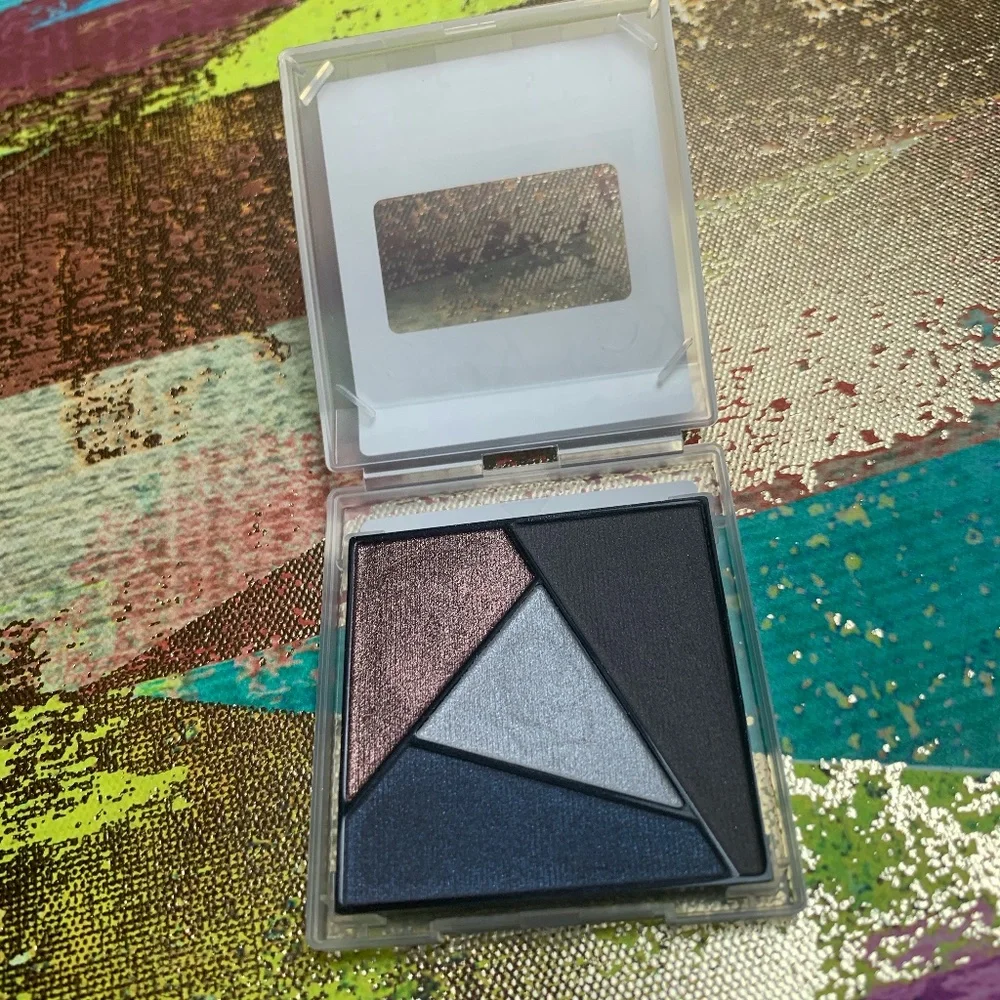 Metro Modern eye shadow quad bronze silver brown